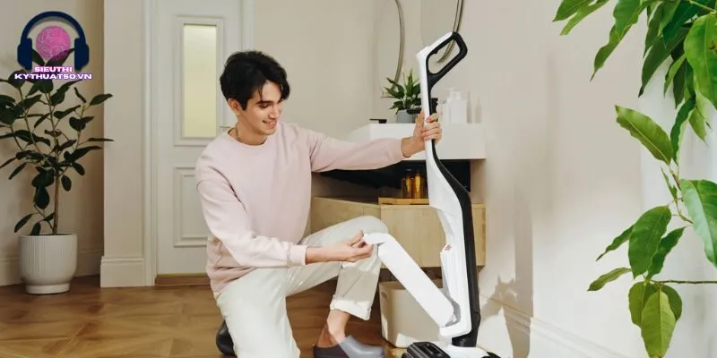 Vệ sinh định kỳ cho robot hút bụi duy trì hiệu suất làm việc